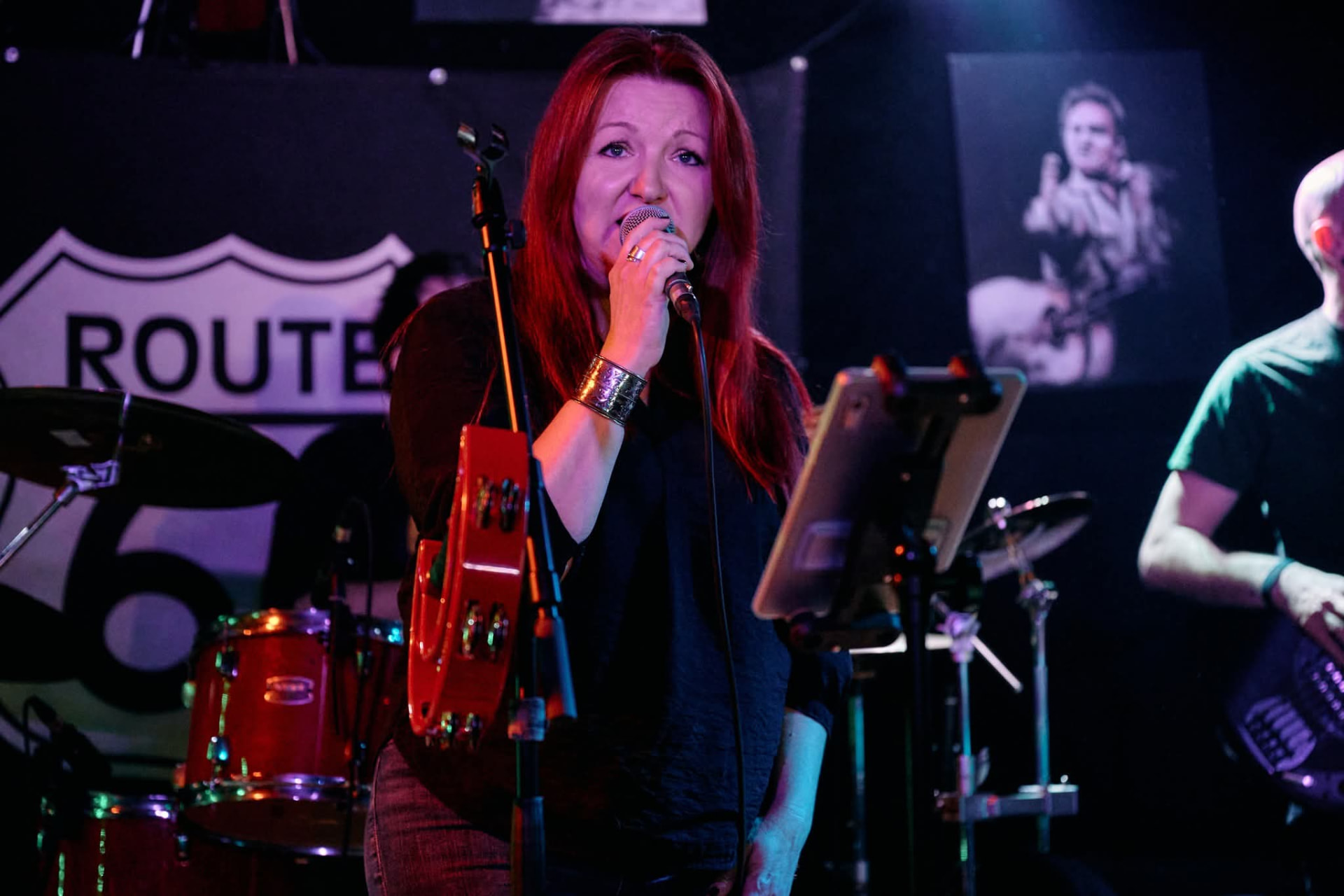 Iva Aračić uživo pod reflektorima kluba Route
